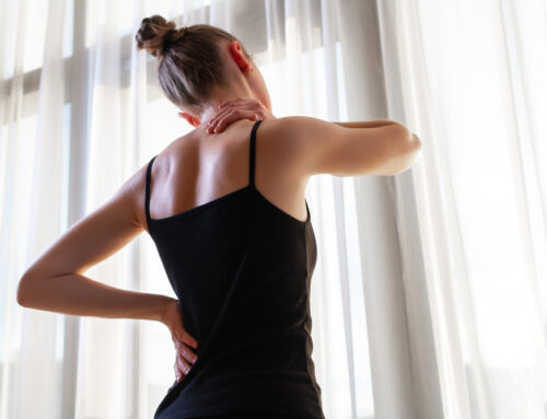 How to Naturally (and Effectively) Treat a Muscle Strain